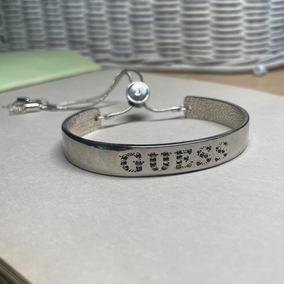 GUESS Bracelet💕 - Picture 1 of 2